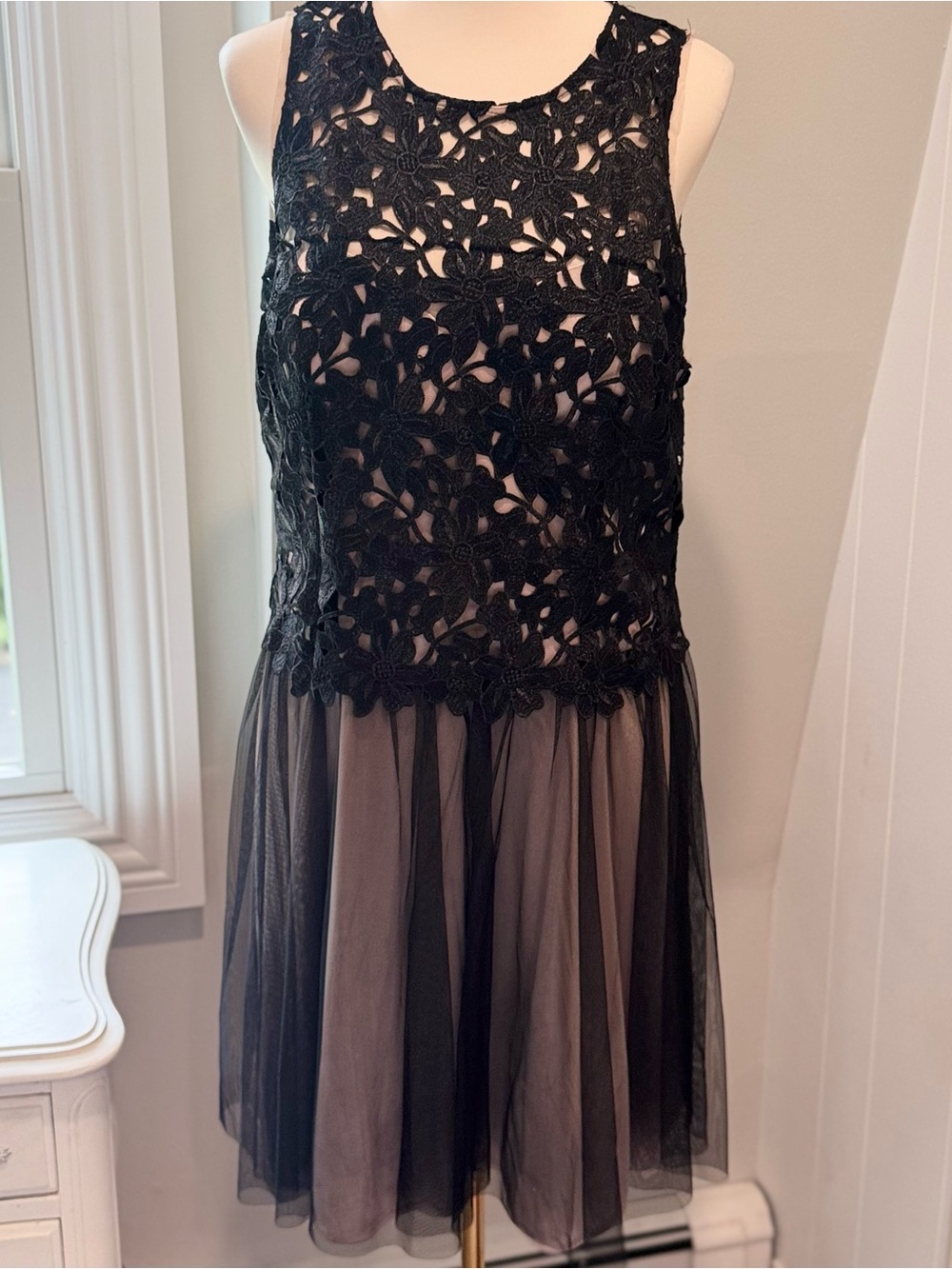 Joanna Chen New York Black Lace Overlay Tulle Cocktail Dress Size 16